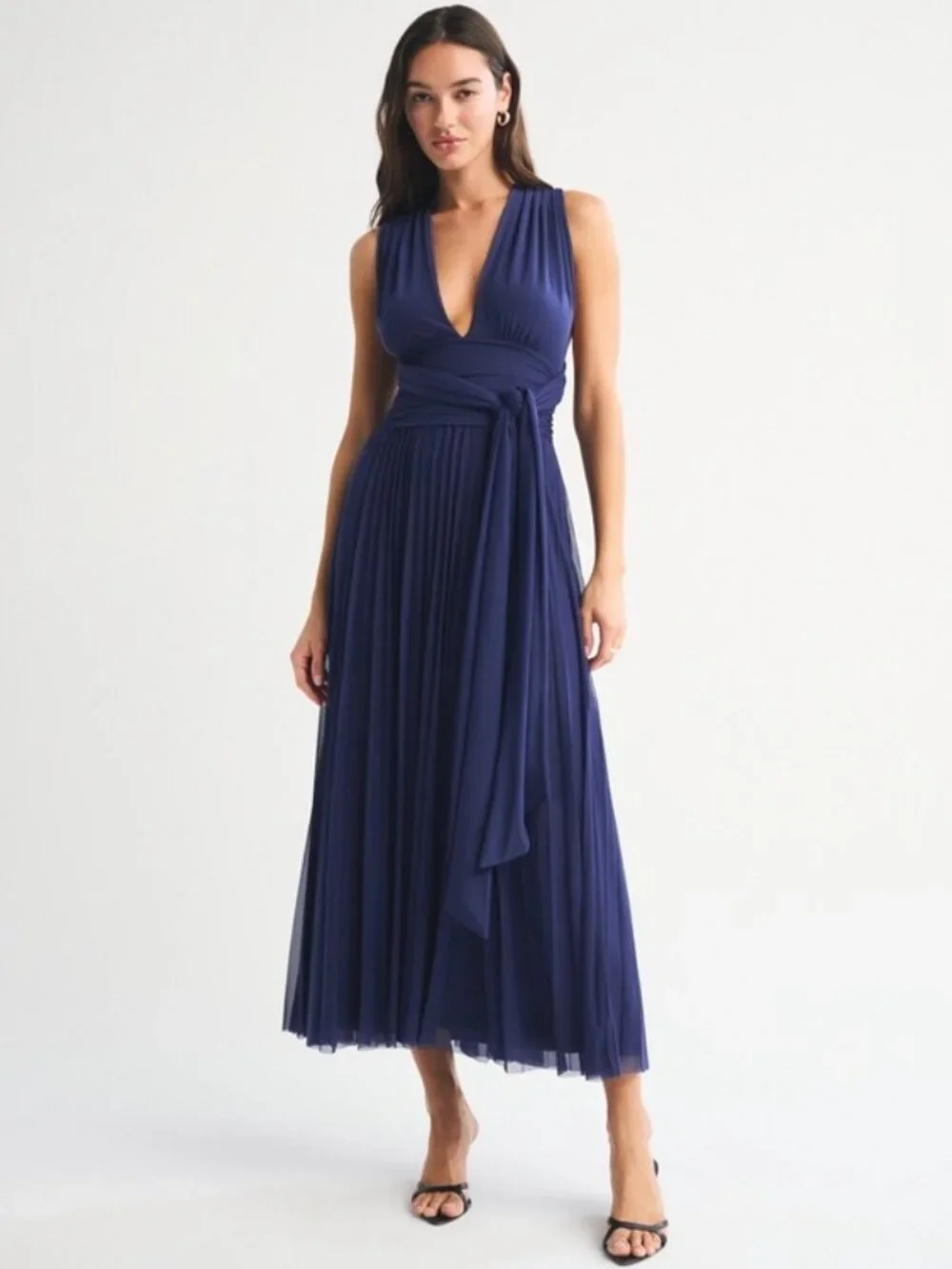 A&F Giselle 5-in-1 Convertible Maxi Dress - Picture 5 of 9